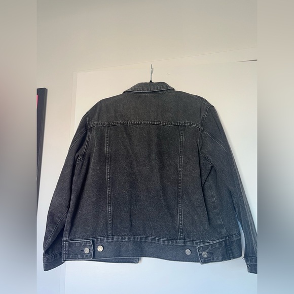 MISSGUIDED black jean jacket - Picture 3 of 3